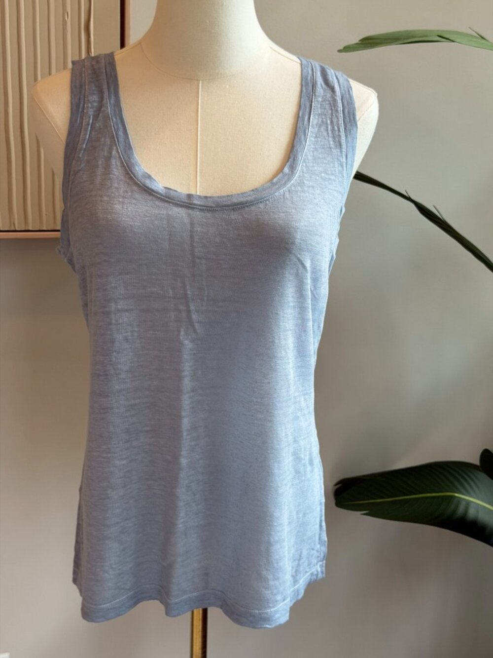 NWOT 120% LINO LINEN TANK TOP SHIRT LIGHT BLUE M